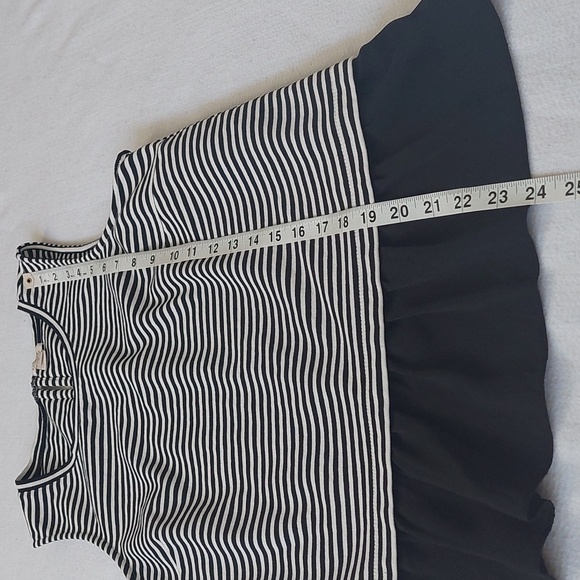 🦋J. CREW striped ruffled hem tank top NWOT - Picture 7 of 11